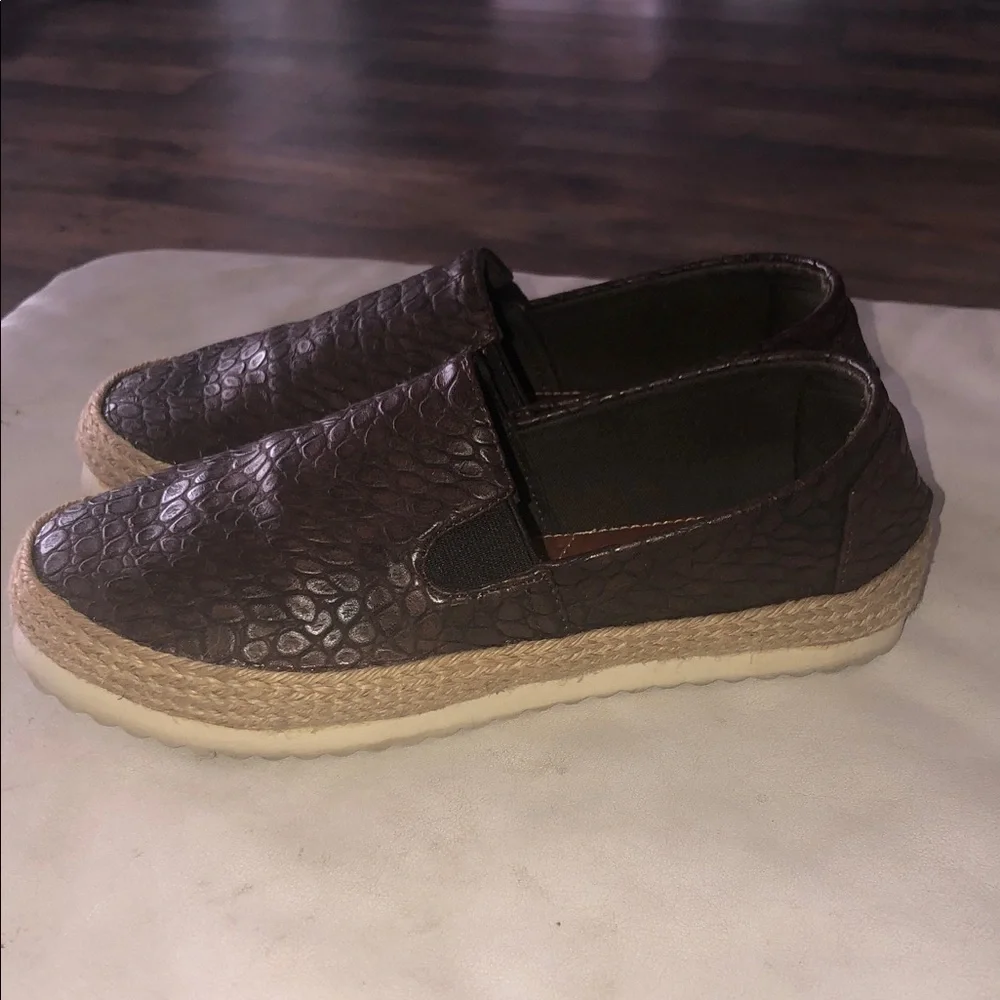 5️⃣ FOR $3️⃣! ELECTRIC KARMA LULU ESPADRILLES